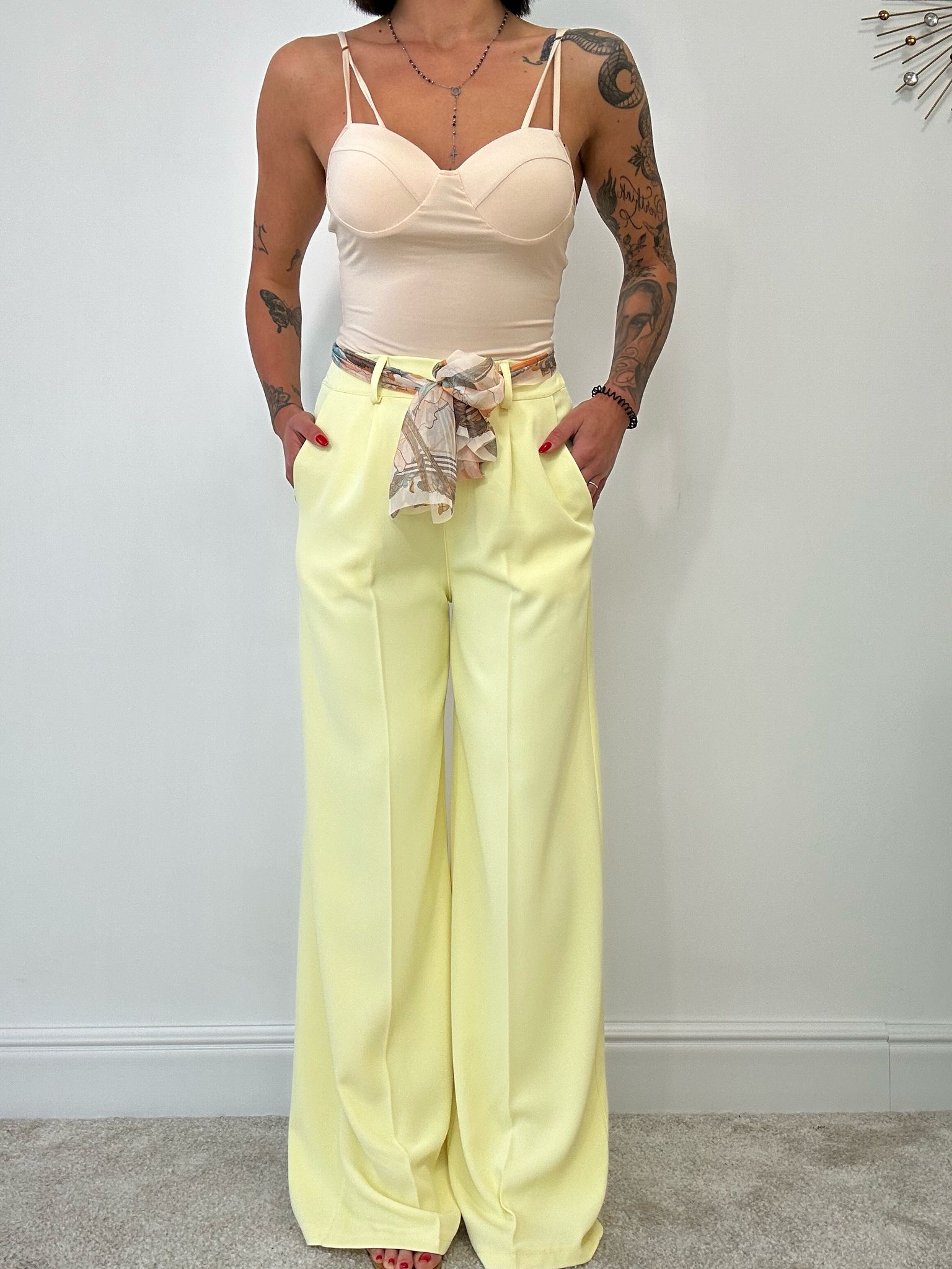 Pantalone Classico con Foulard - Giallo