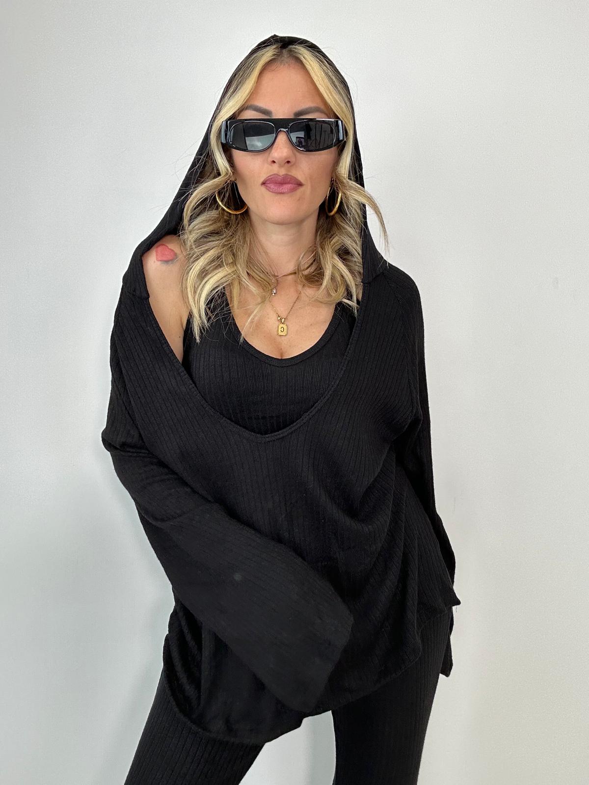 Coordinato ( Pantalone + top + maglia ) Nero