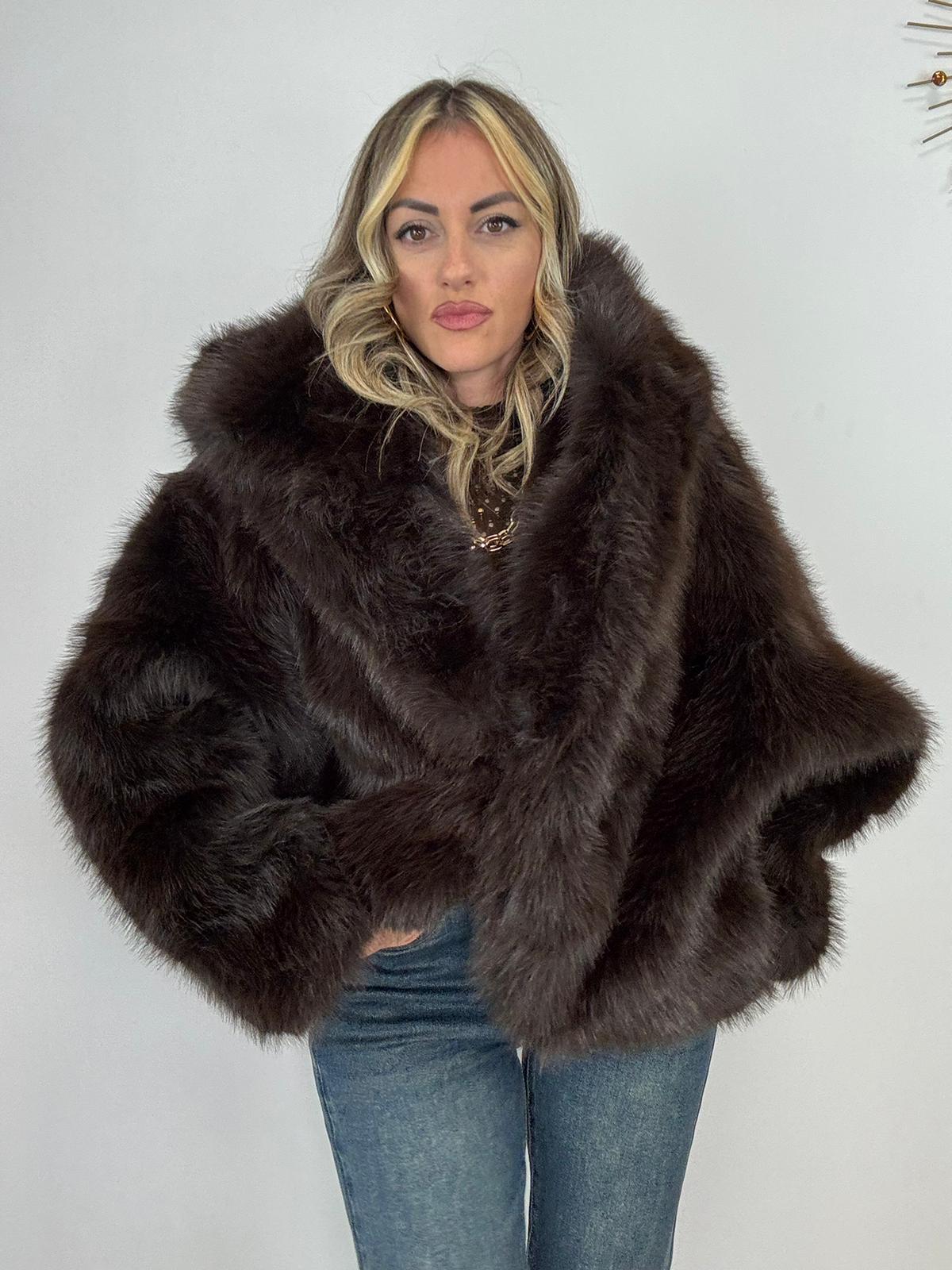 Cappotto in eco pelliccia PJ121 - Marrone