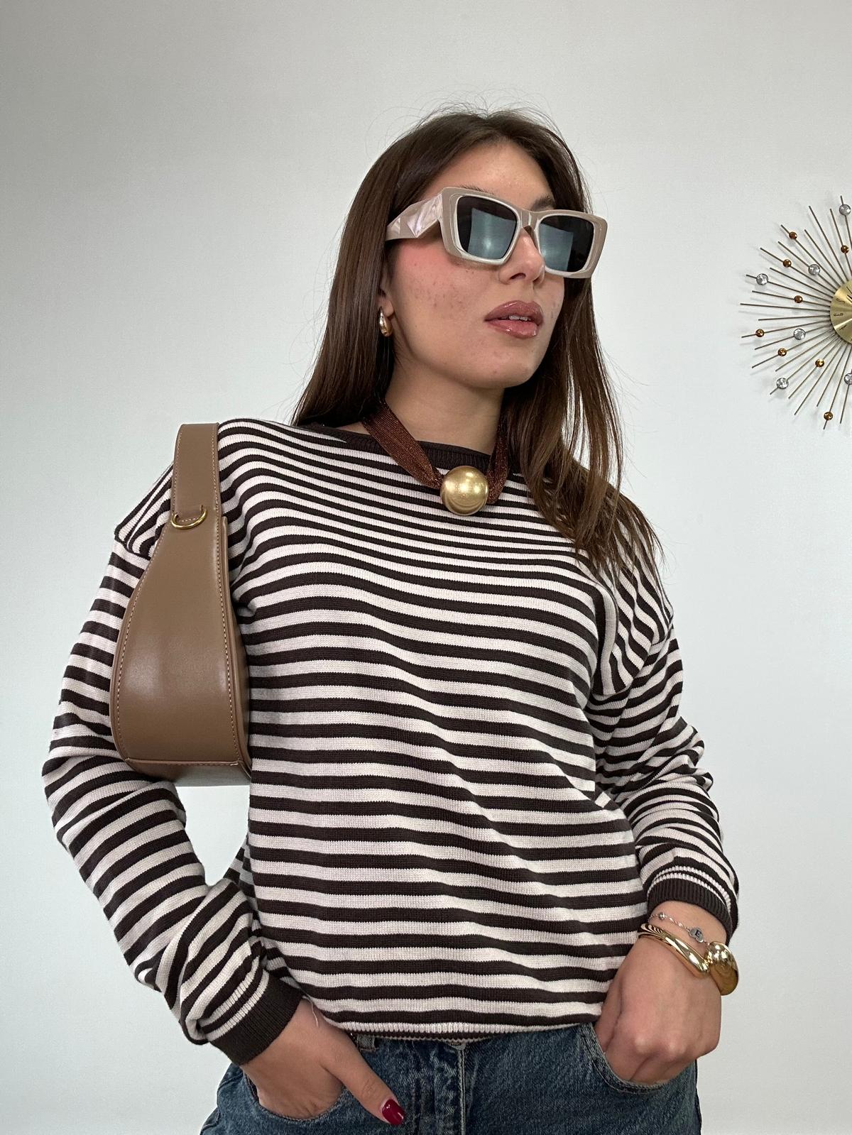 Maglioncino a righe A3214 - Marrone