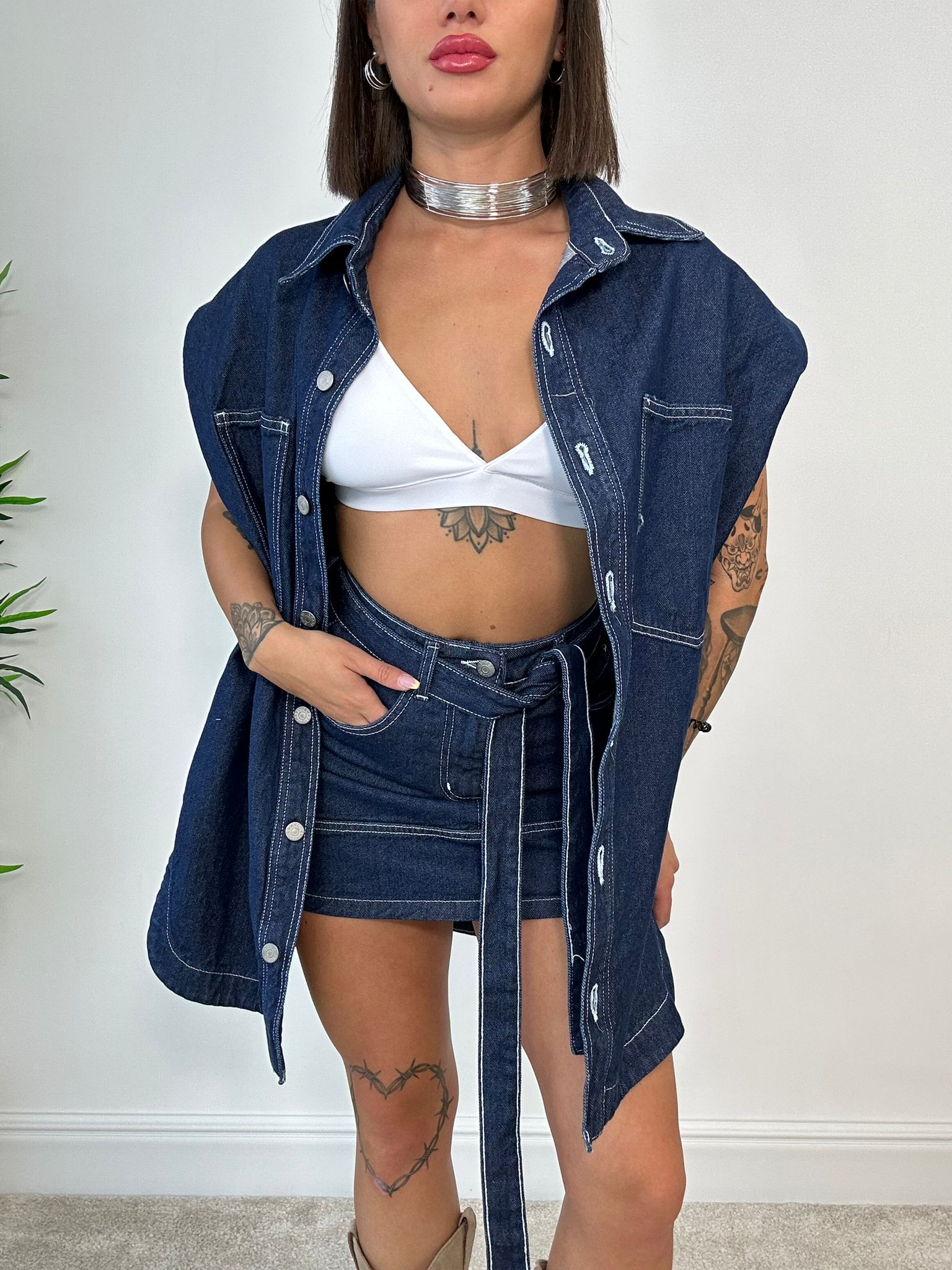 Coordinato di Jeans (Giacca Smanicata + Gonna) Lavaggio scuro