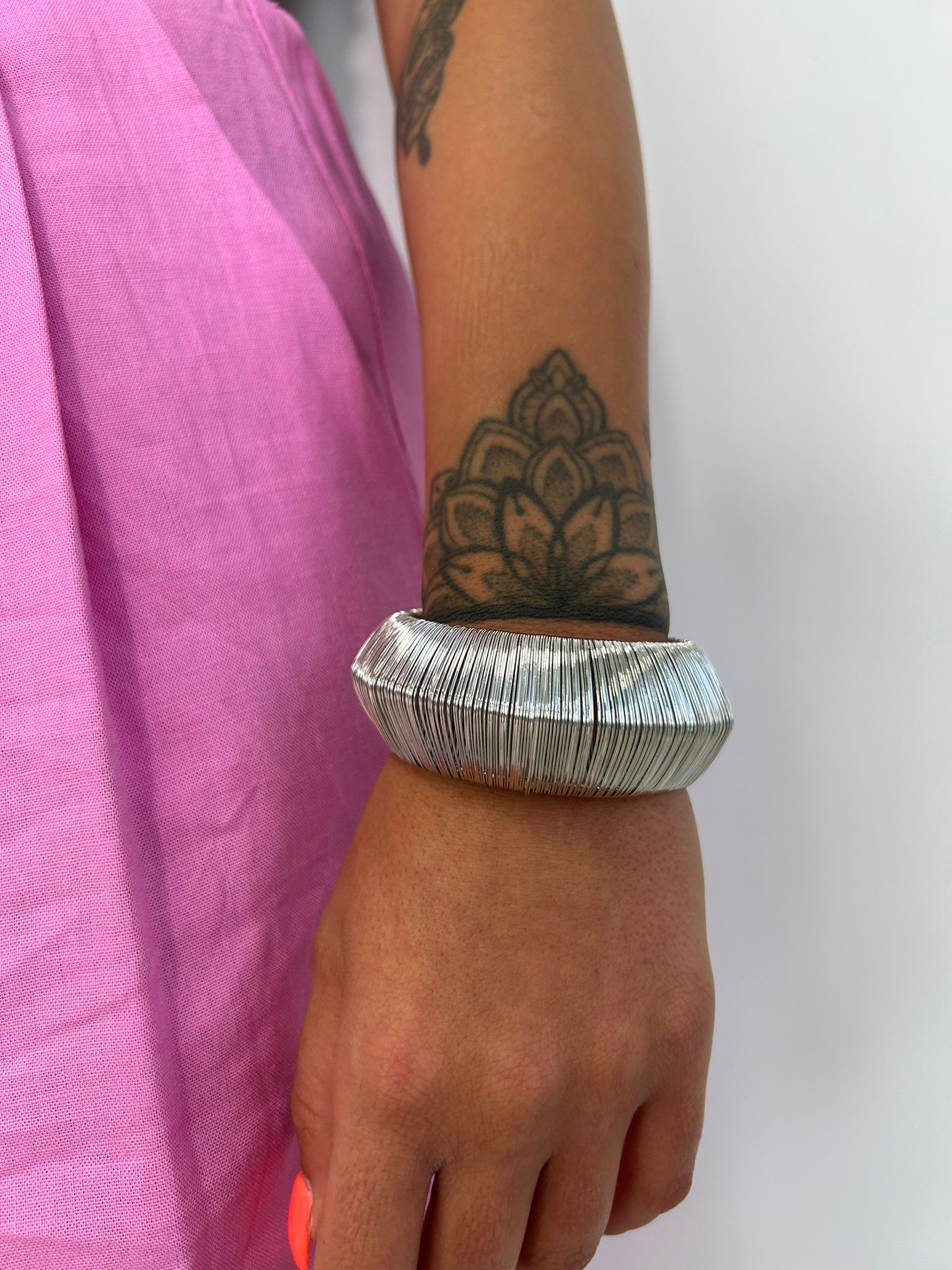 Bracciale stringato semiaperto - Argento