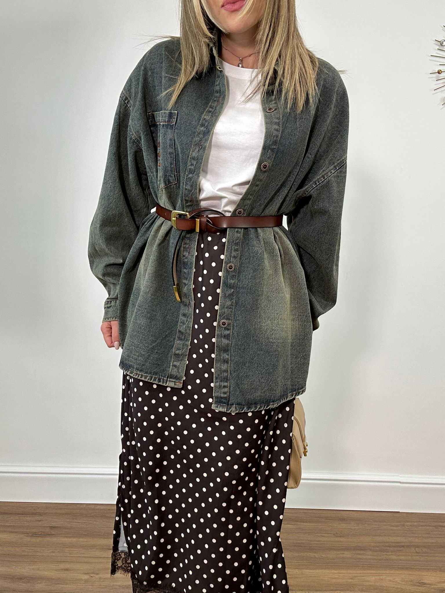 Gepunkteter Rock mit Stickerei 7932 - Braun