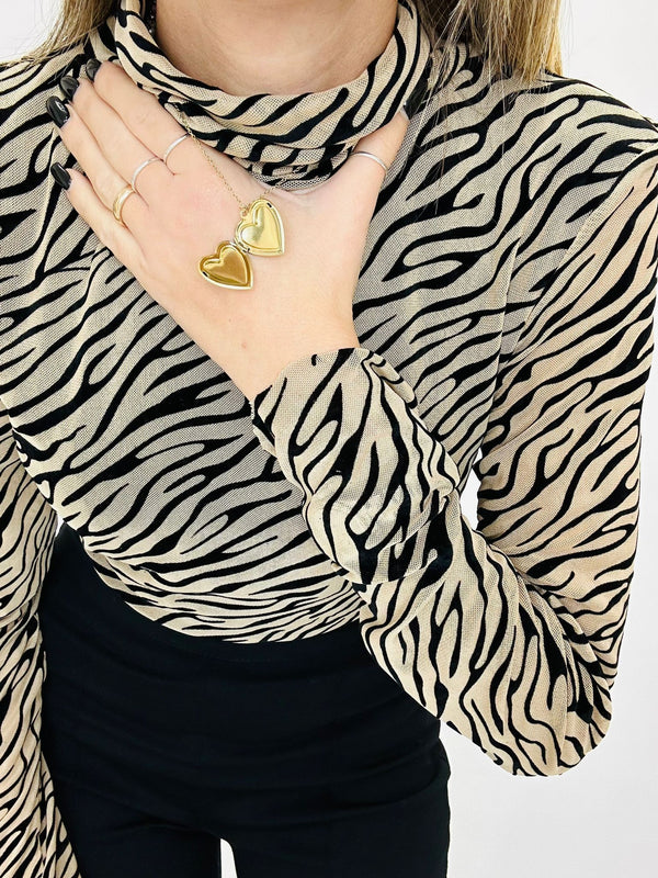 Halskette mit goldenem, aufklappbarem Herz – AC141
