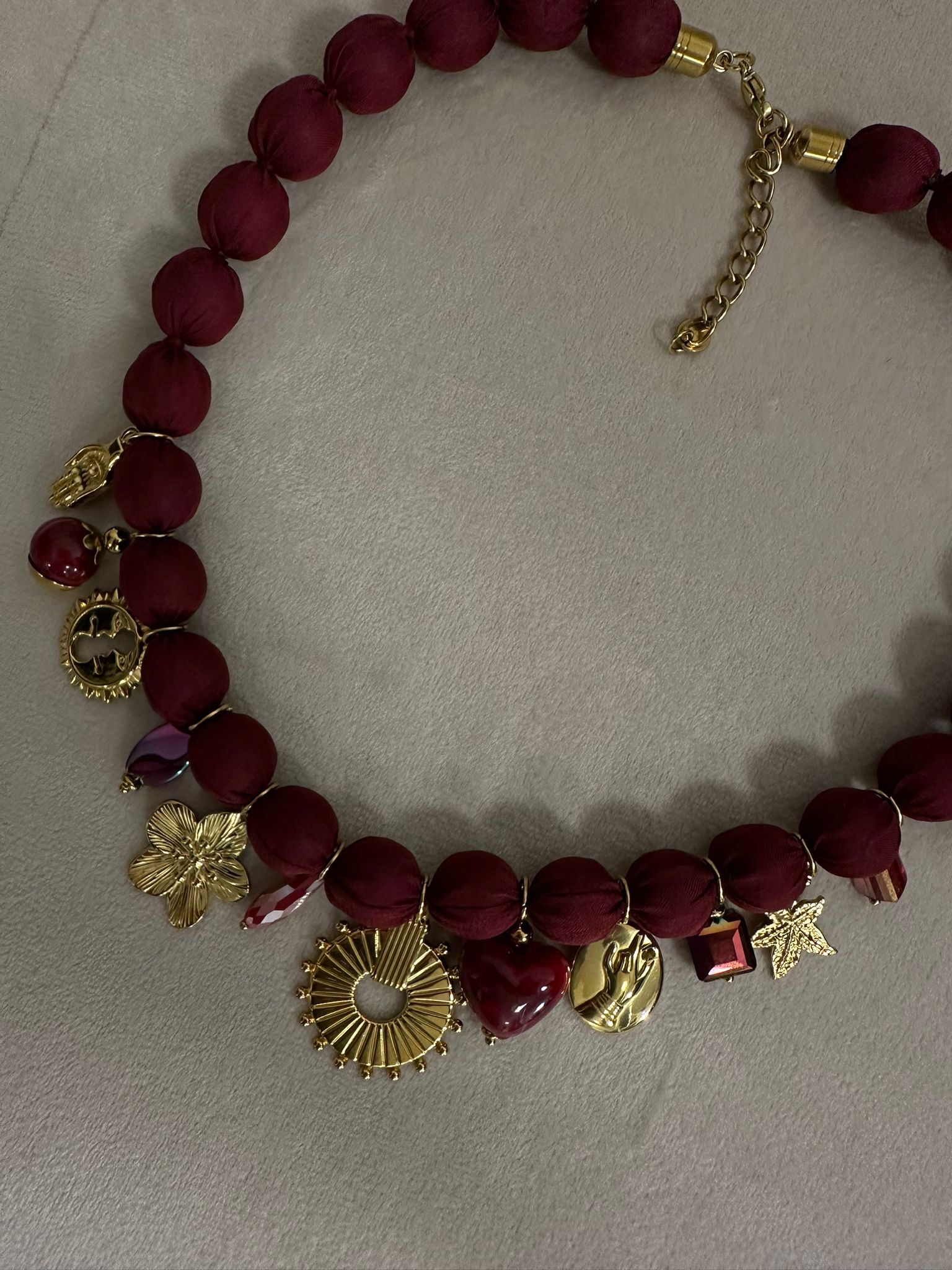 Collana con ciondoli - Bordeaux