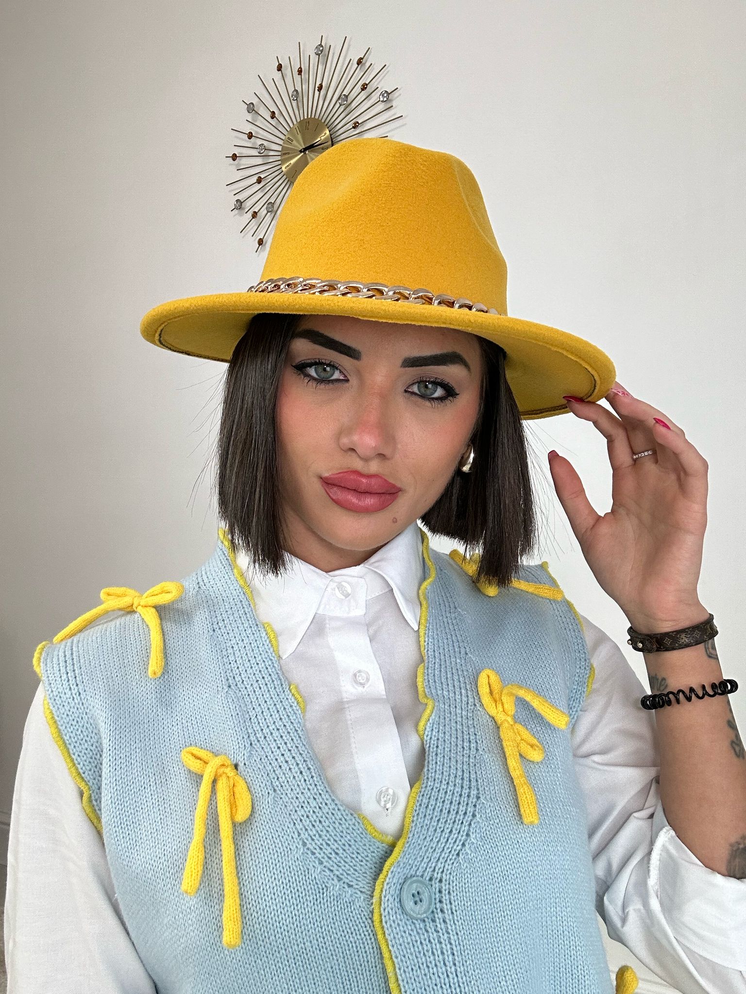 Chapeau avec chaîne - Moutarde