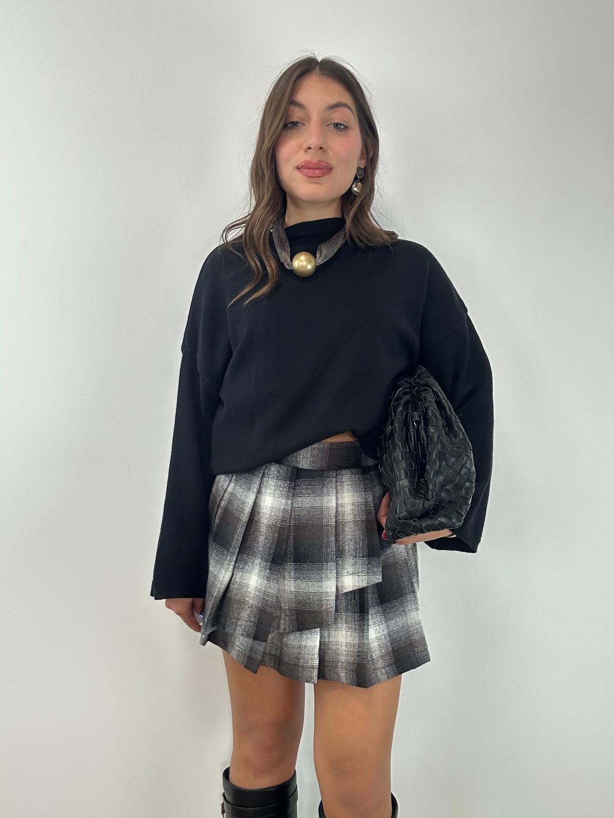 PREORDINE IN ARRIVO 25 NOVEMBRE - Maglione Asimmetrico 25893 - Nero