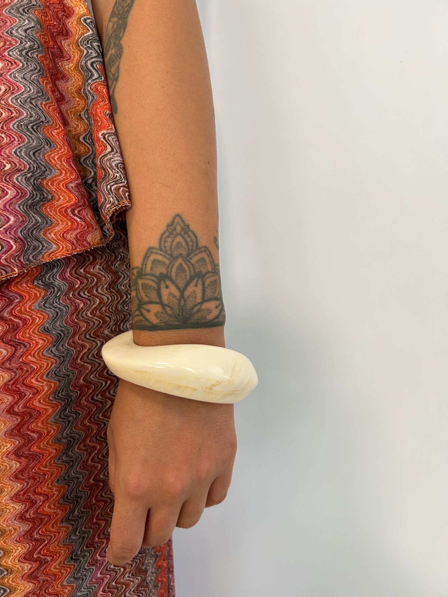 Bracciale Bangle Asimmetrico - Crema