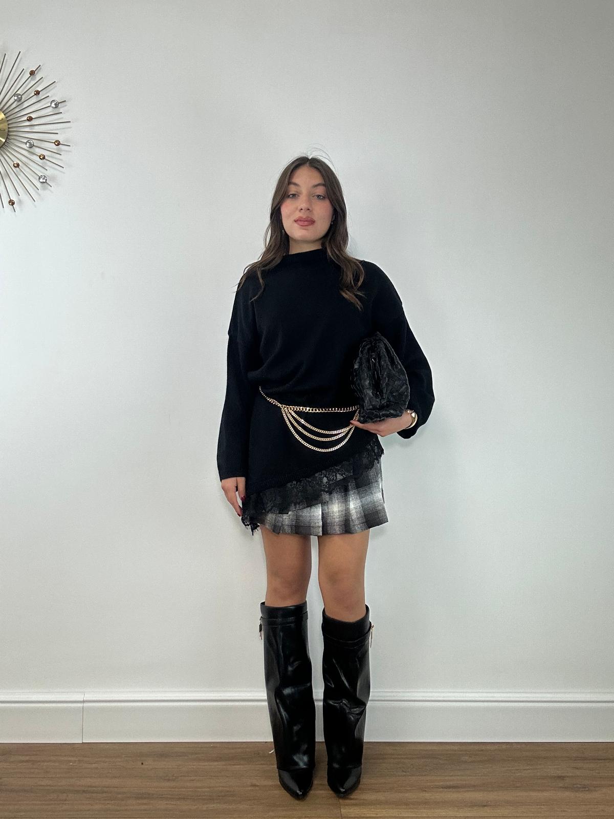 PREORDINE IN ARRIVO 25 NOVEMBRE - Maglione Asimmetrico 25893 - Nero