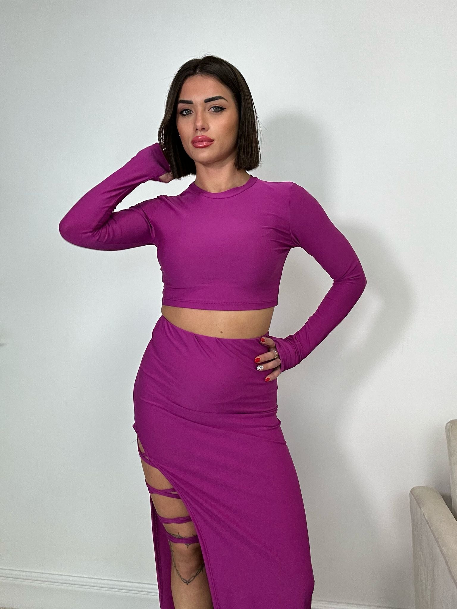 Magenta abgestimmt (Crop Top + Rock)