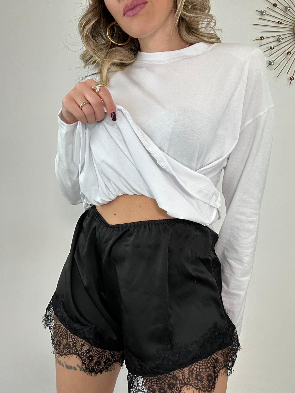 Pantaloncino con ricamo 7920 - Nero