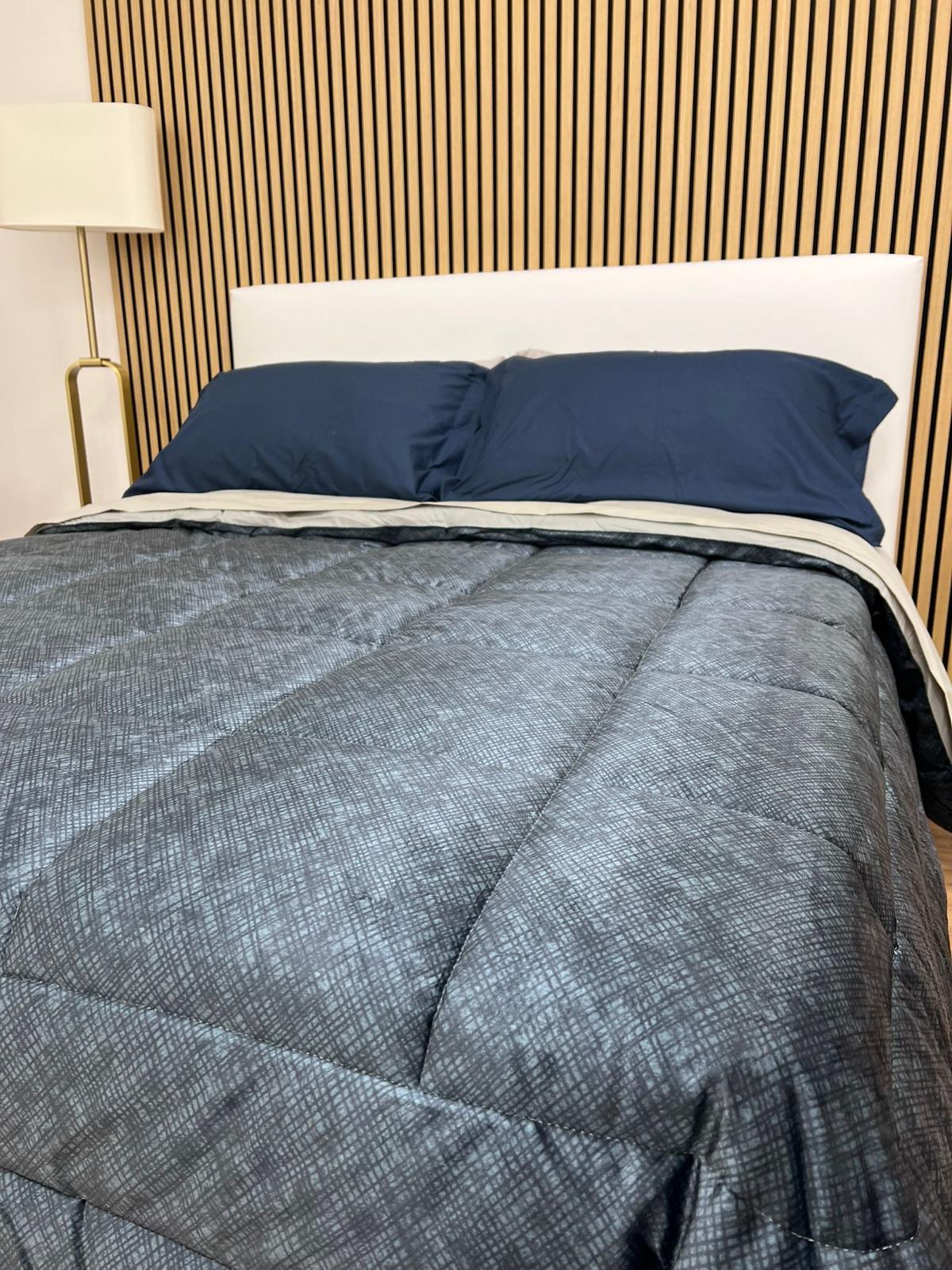 Trapunta matrimoniale in velluto Rey - Blu Lava