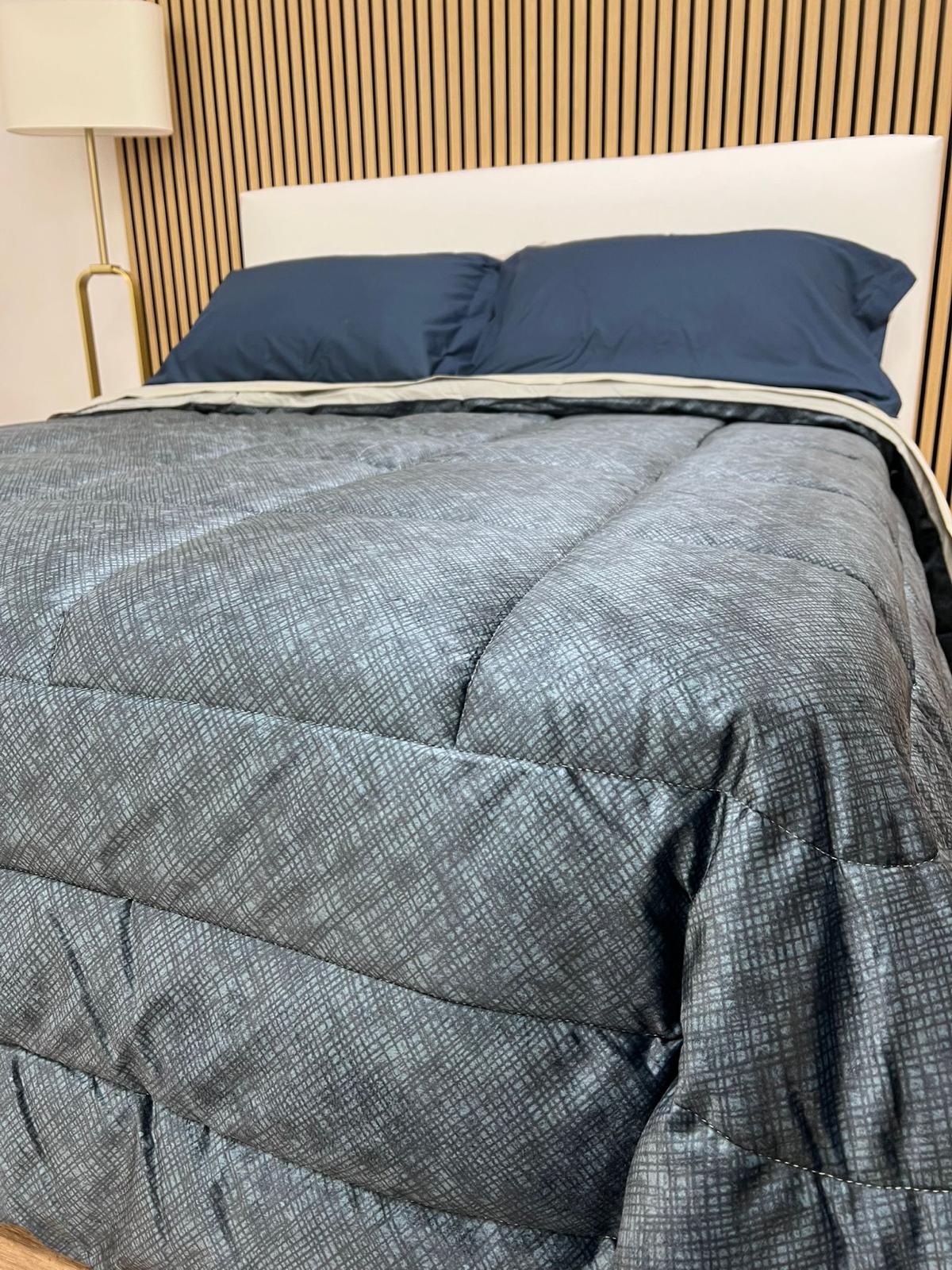 Trapunta matrimoniale in velluto Rey - Blu Lava