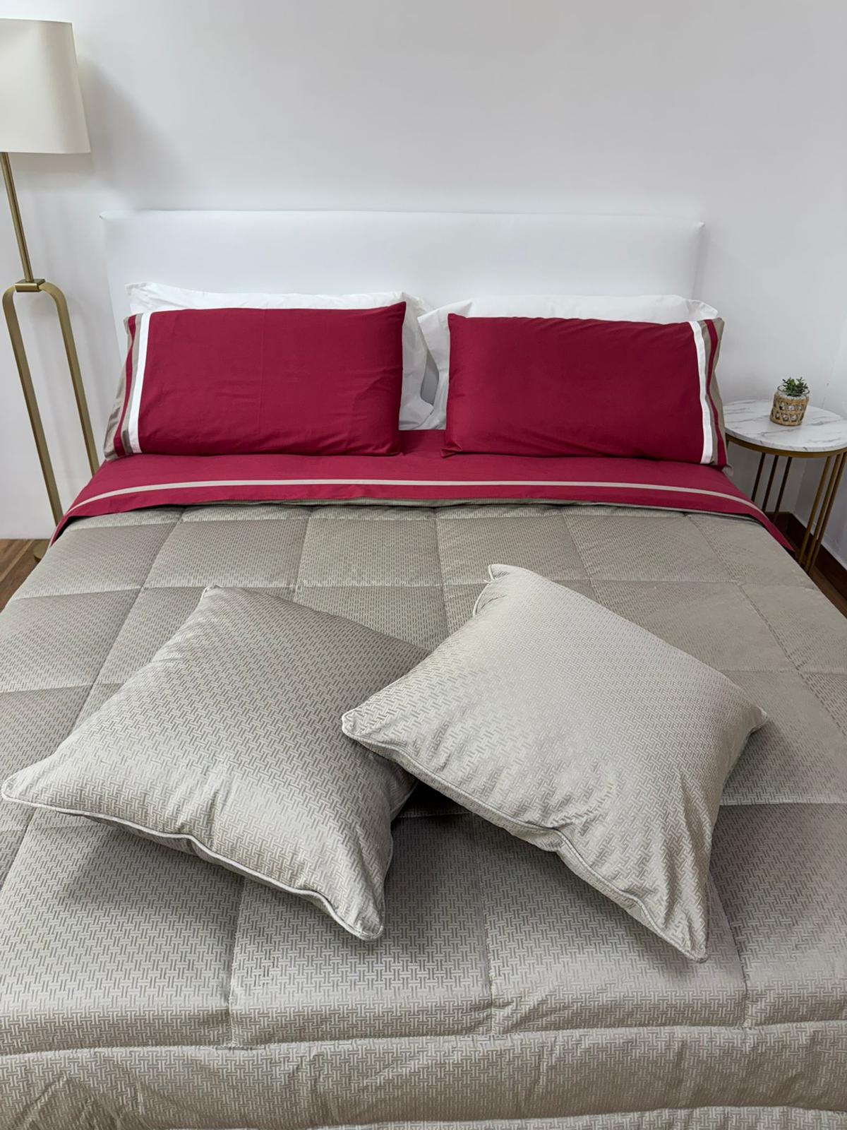 Trapunta matrimoniale in velluto Zaira jacquard -Tortora