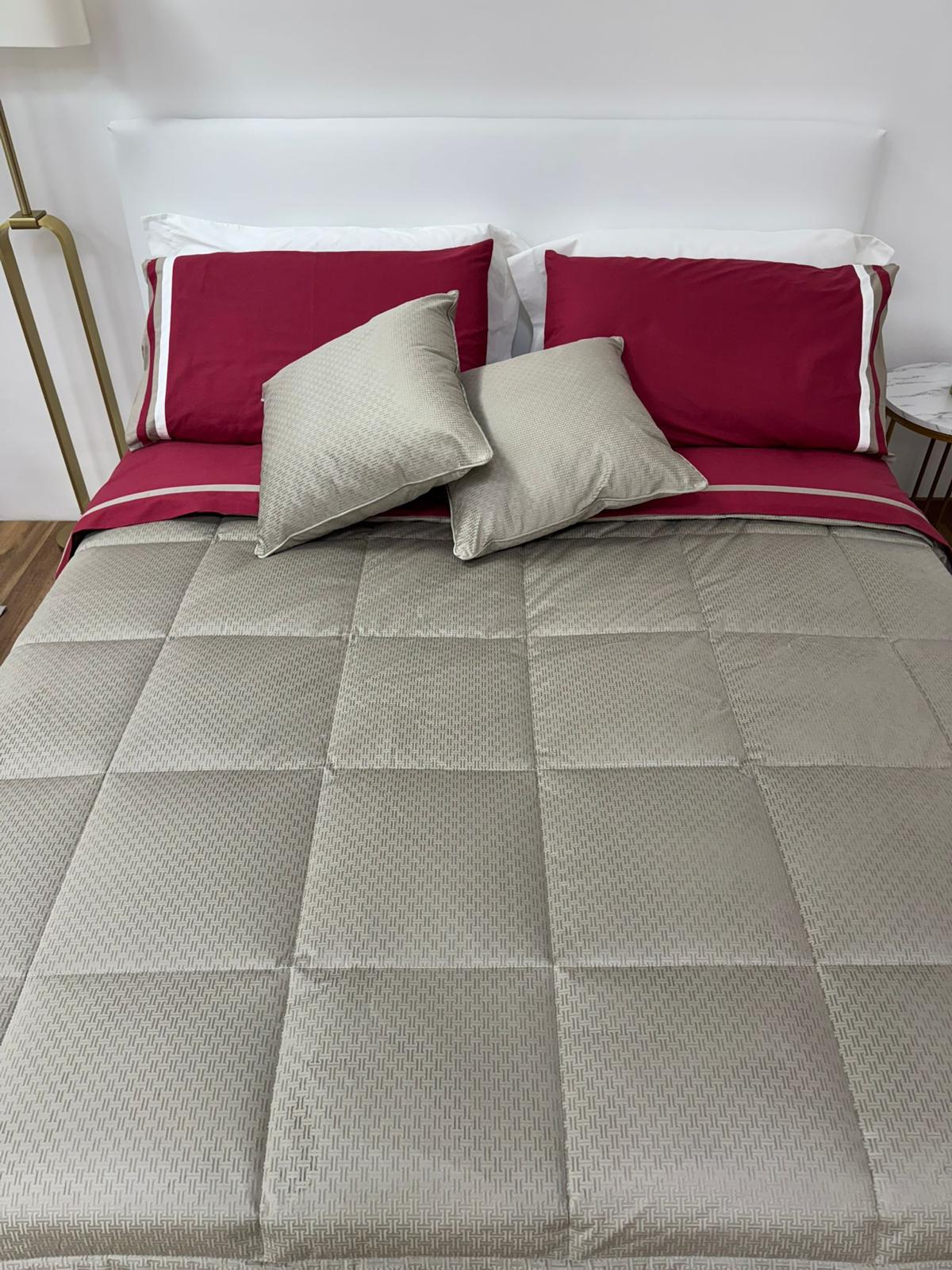 Trapunta matrimoniale in velluto Zaira jacquard -Tortora