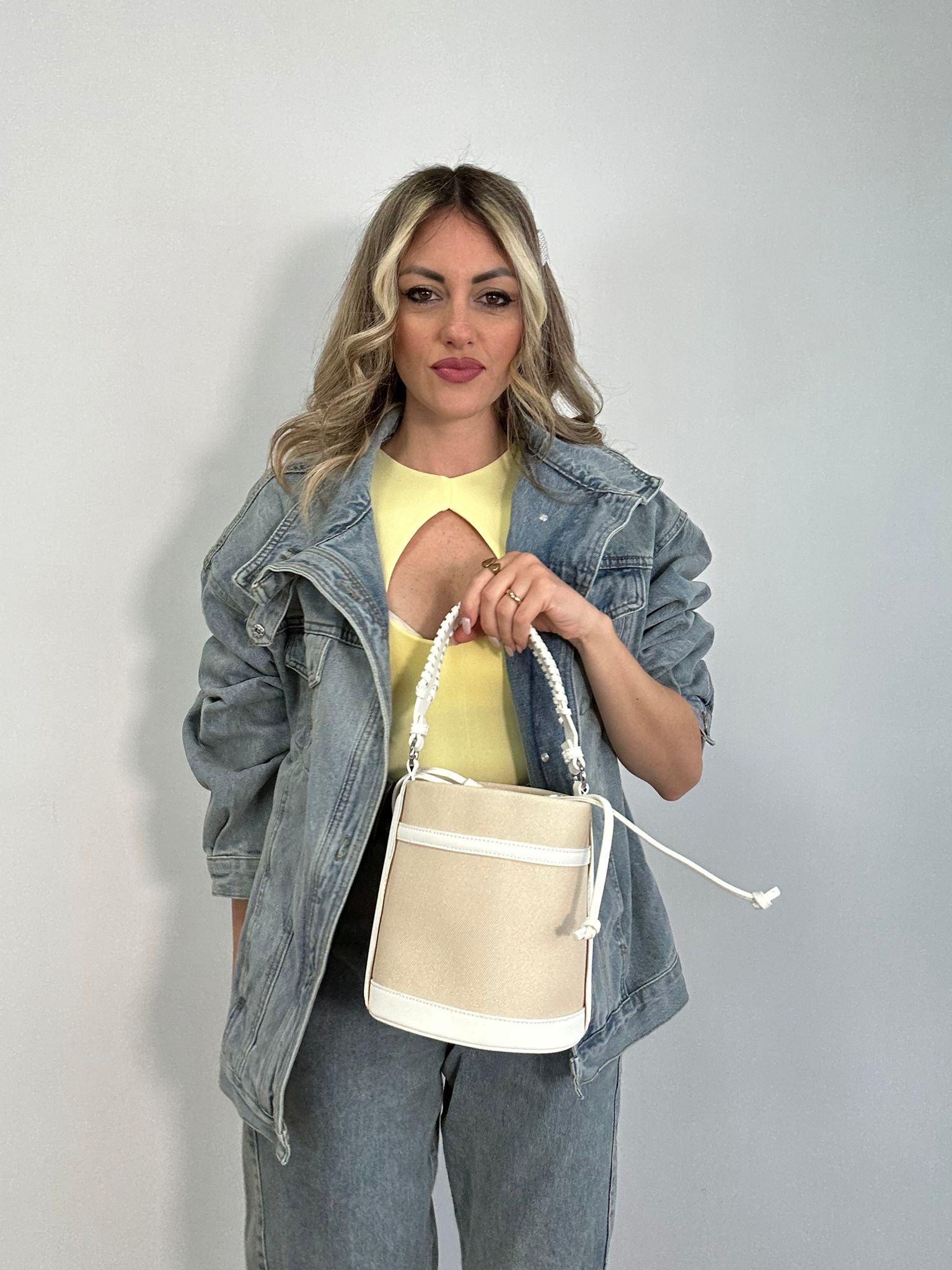 Borsa a secchiello - Beige e Bianca