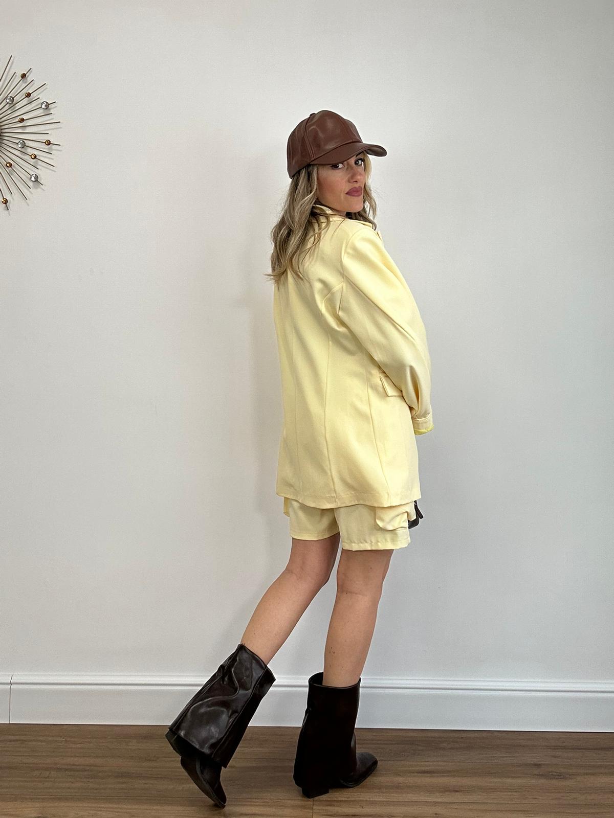 Coordinato (Blazer + Bermuda) Giallo Pastello