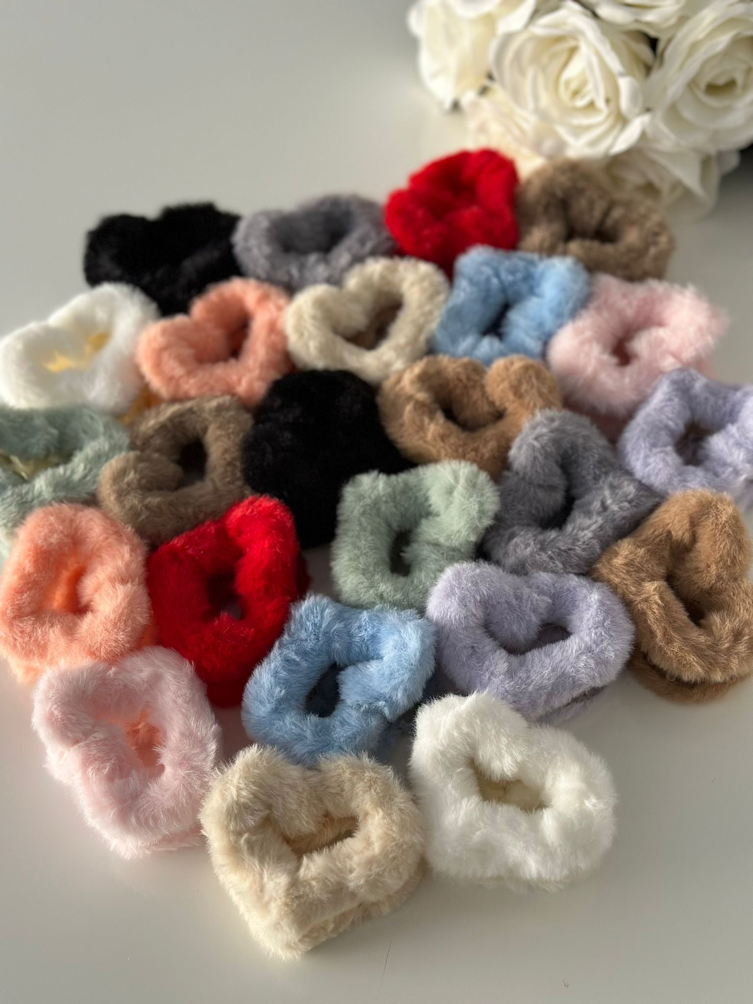 Pinces à cheveux en peluche - Différentes couleurs