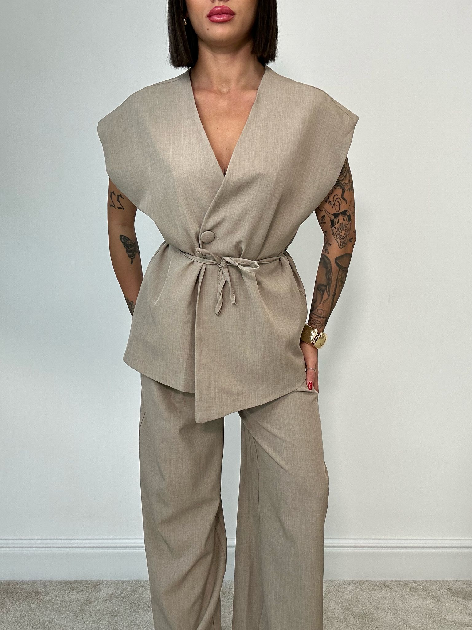 Coordinato Malaga (Giacca Smanicata+ Pantalone) Fango