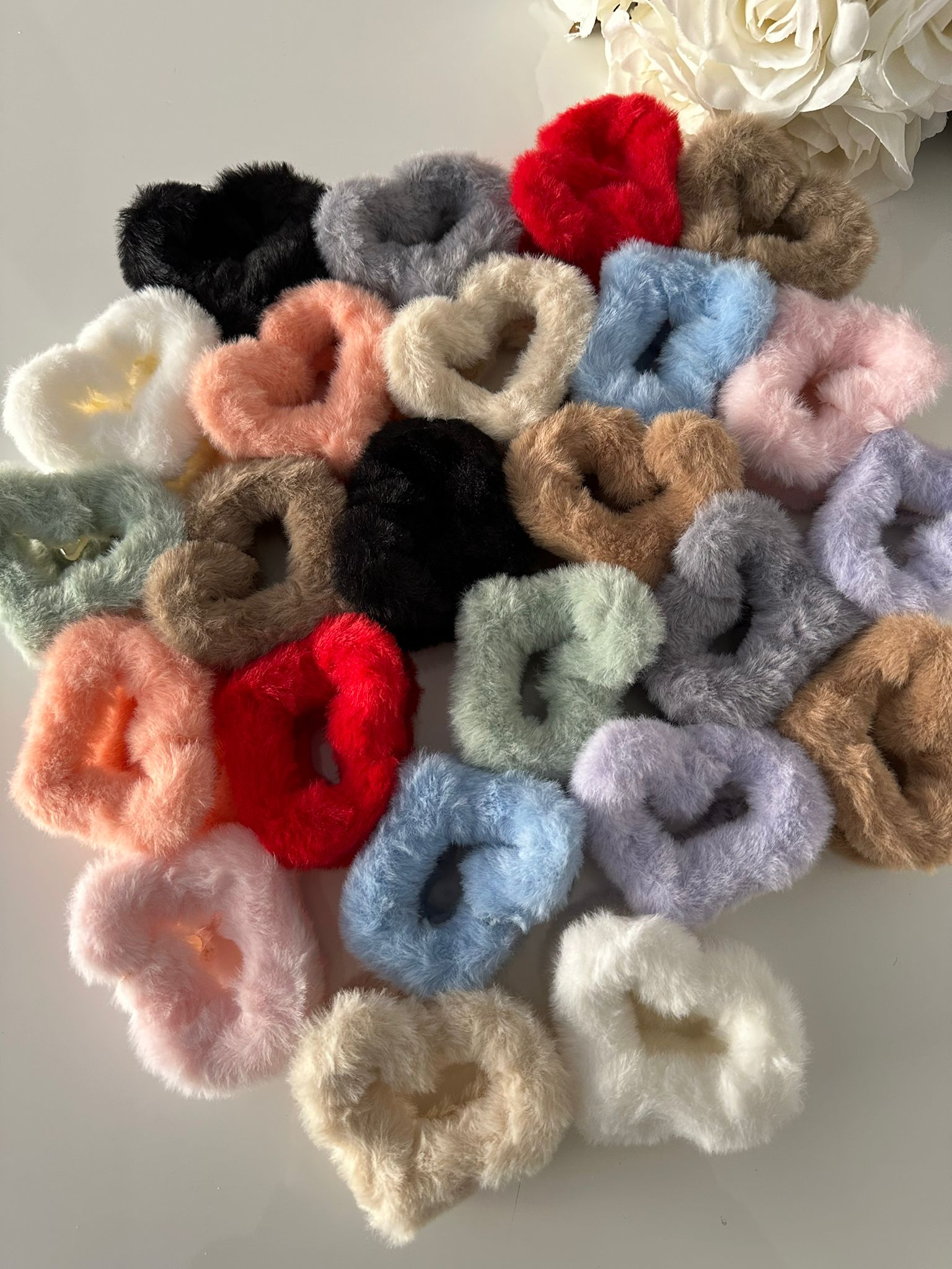 Pinces à cheveux en peluche - Différentes couleurs