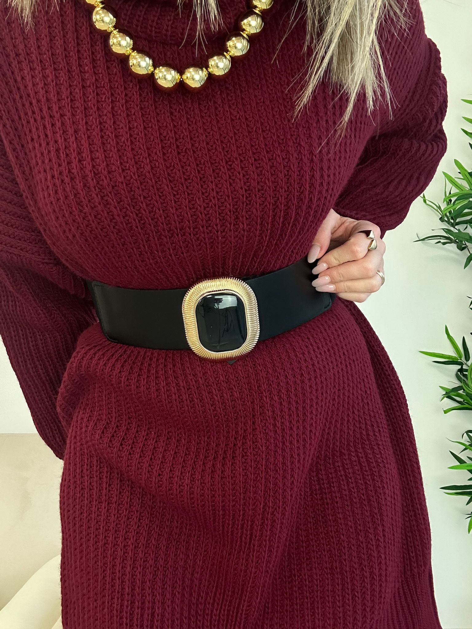 Ceinture noire avec taille élastique et pierre noire