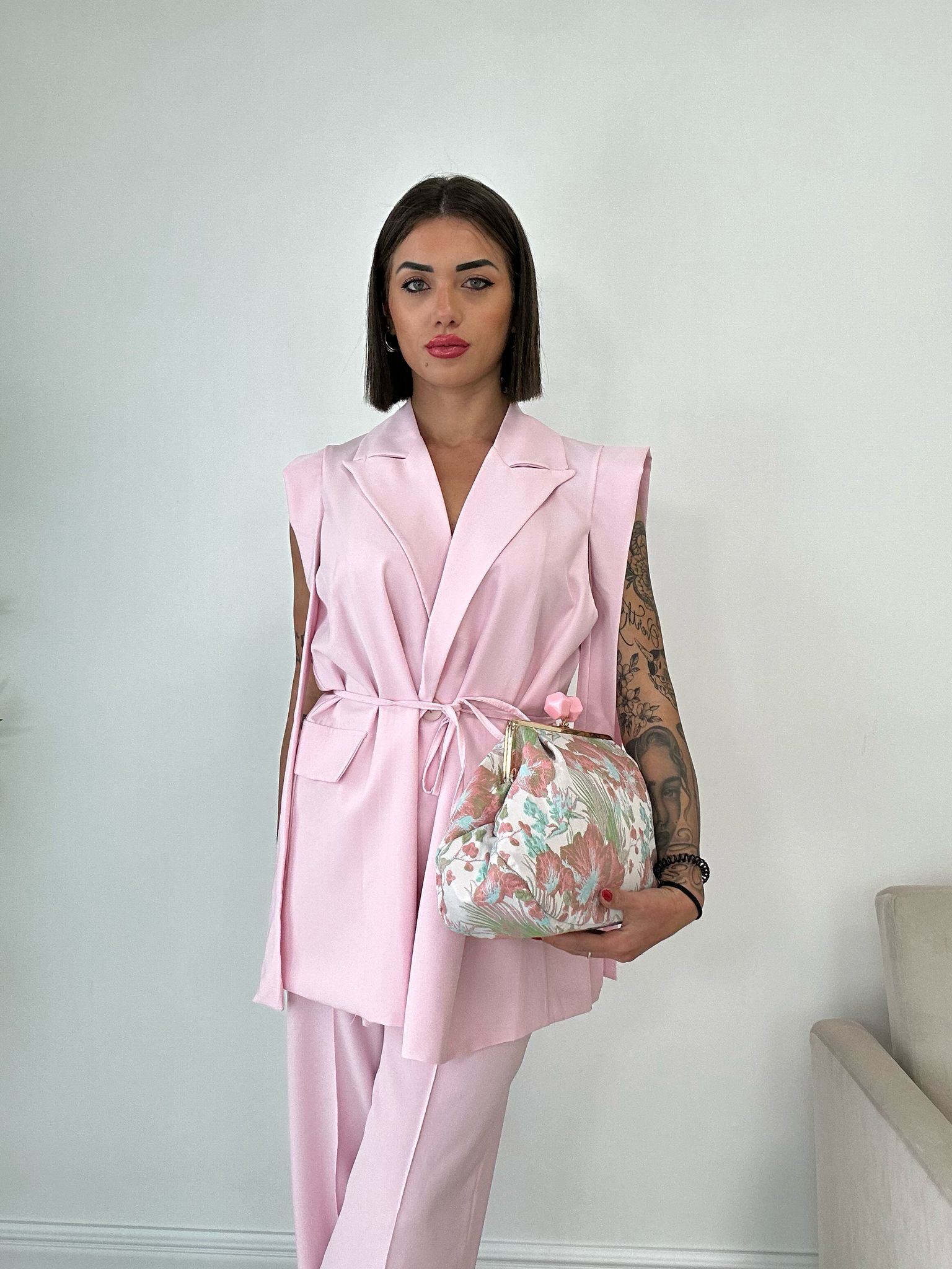 Costume Valencia (blazer sans manches + pantalon) rose