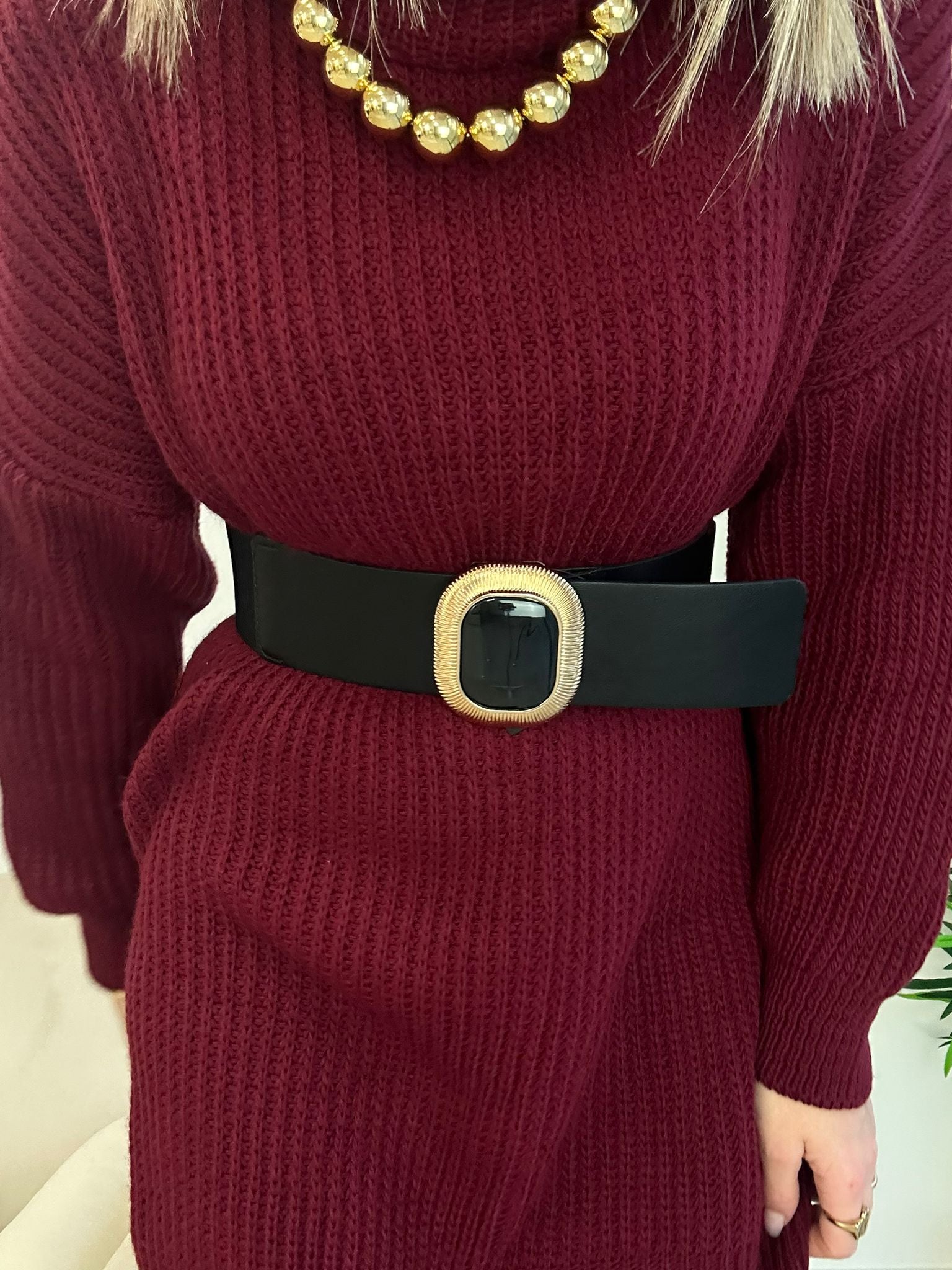 Ceinture noire avec taille élastique et pierre noire