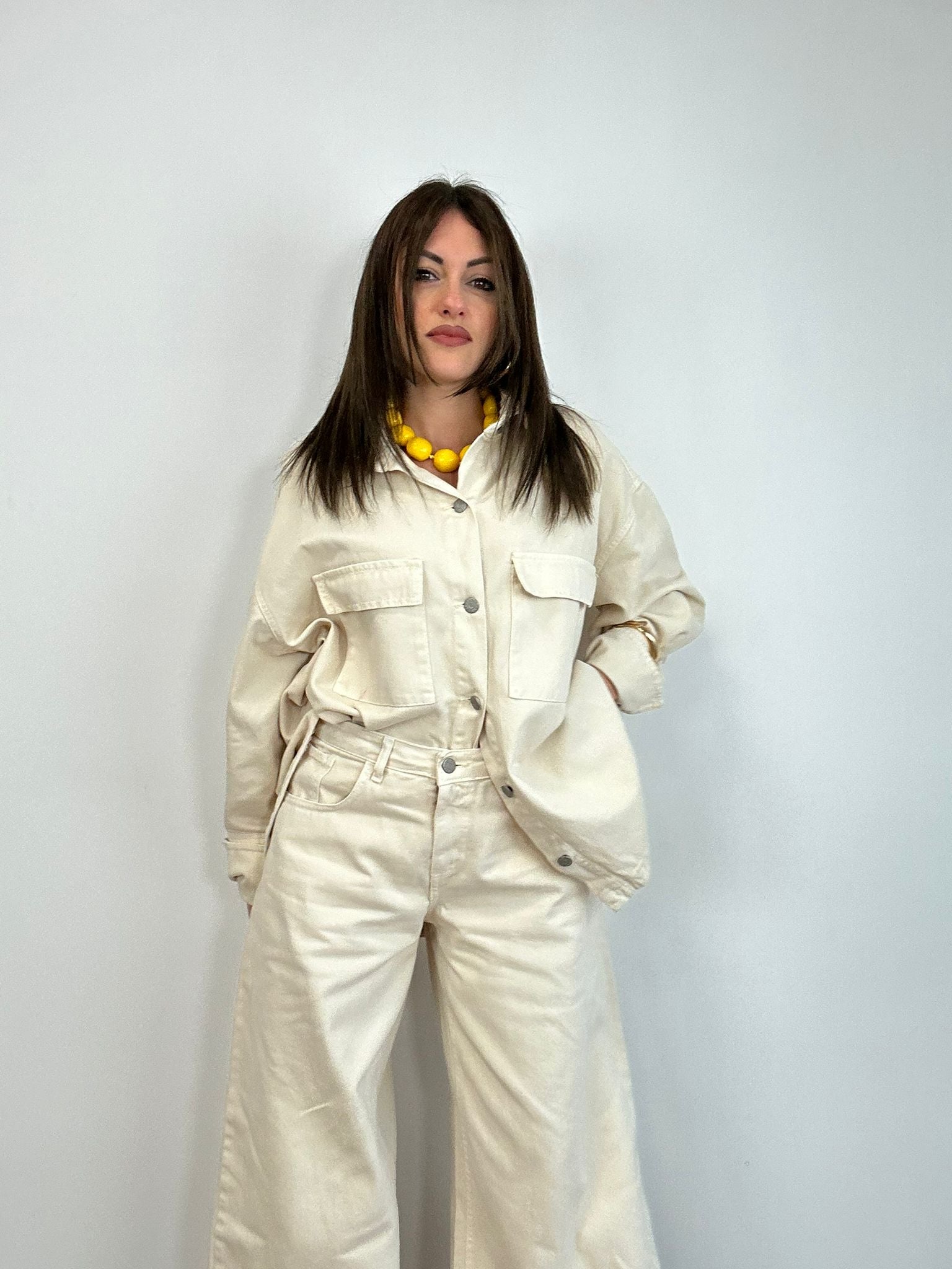 Coordinato di Jeans (Jeans + Camicia) - Beige