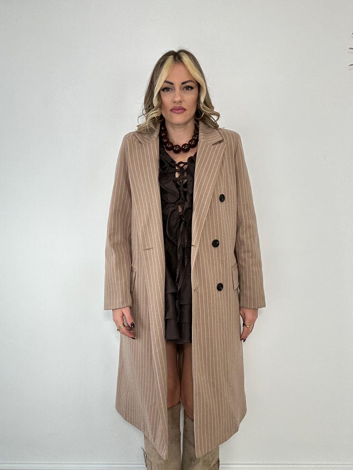 Cappotto gessato M13016 - Camel