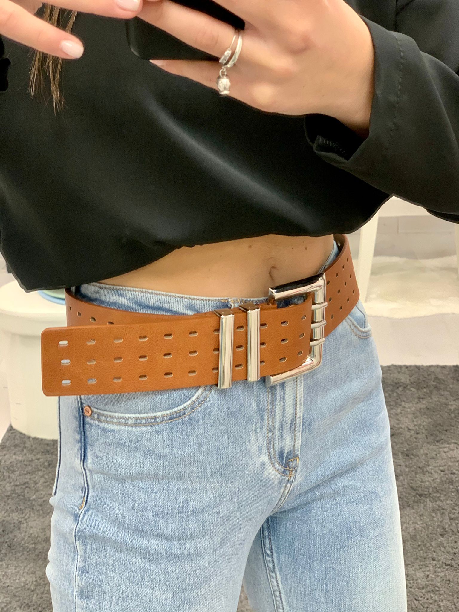 Ceinture à trous et boucle argentée - Camel