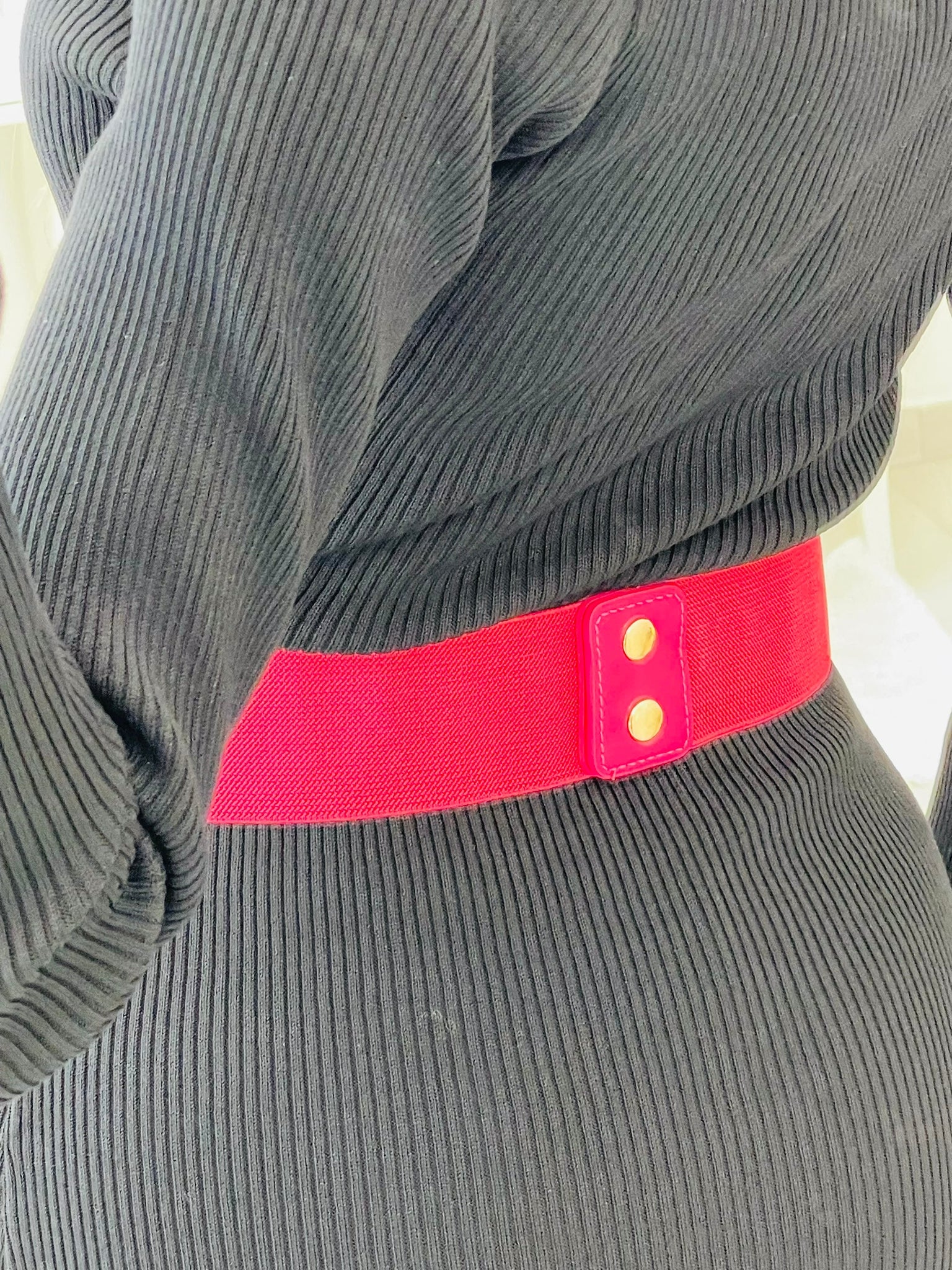 Ceinture avec élastique et chaîne dorée - Magenta